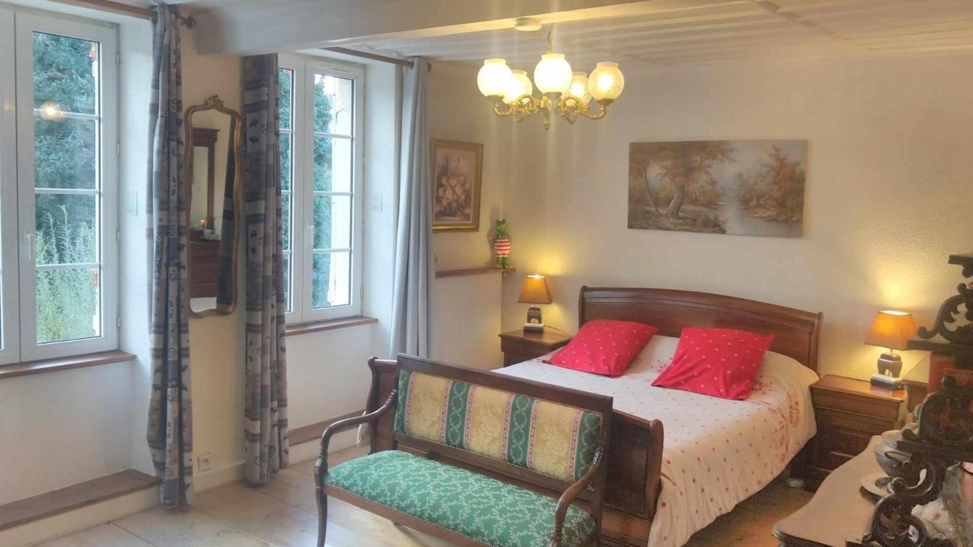 Hotel A La Grenouille Du Jura Bellignat Esterno foto