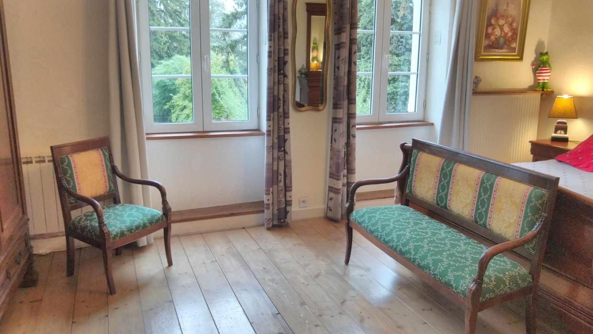 Hotel A La Grenouille Du Jura Bellignat Esterno foto